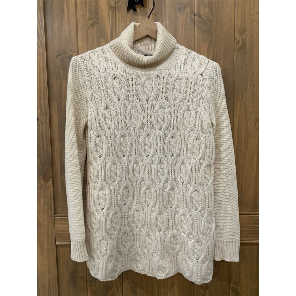 Women’s Cable knit Cashmere Sweater